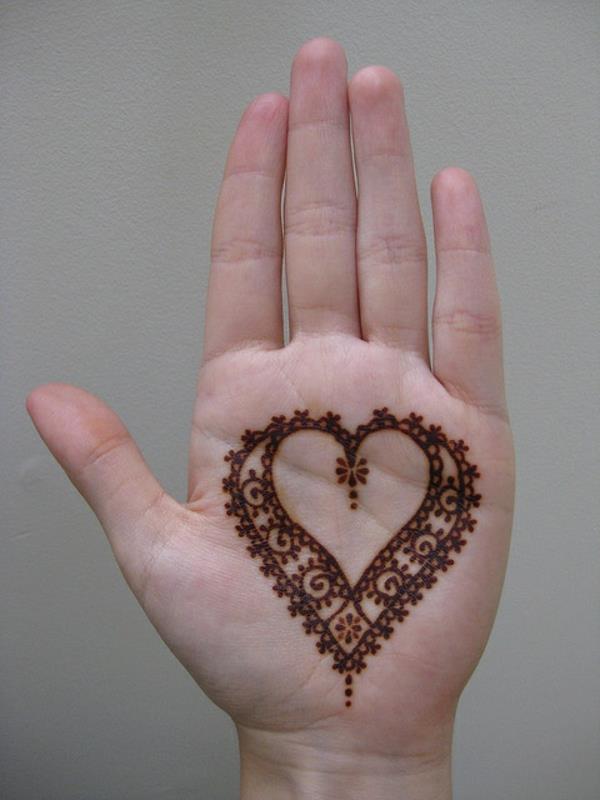 χέννα τατουάζ καρδιές στολίδια χέρι