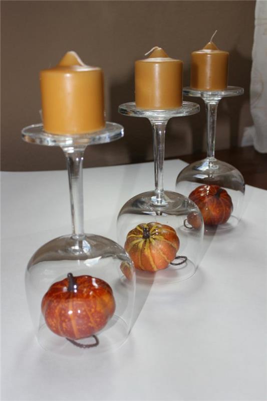 ιδέες διακοσμήσεων φθινοπωρινού τραπεζιού κολοκύθες ποτήρια κρασιού κεριά