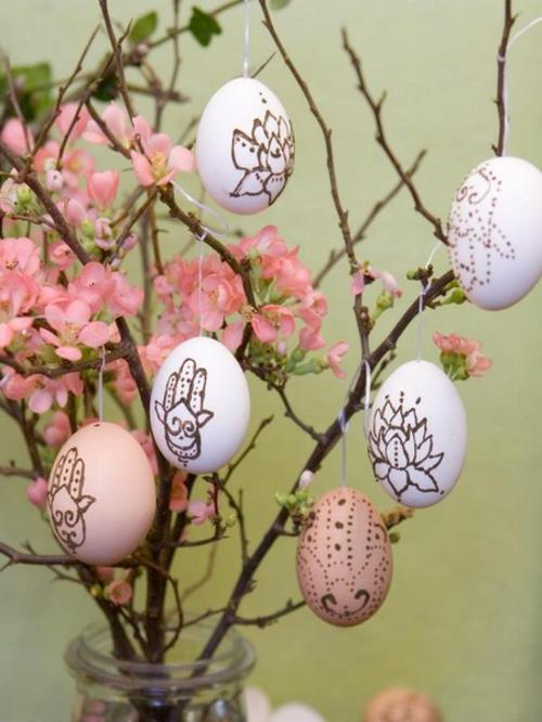 κρεμασμένα πασχαλινά αυγά ιδέα διακόσμηση πασχαλινό φεστιβάλ