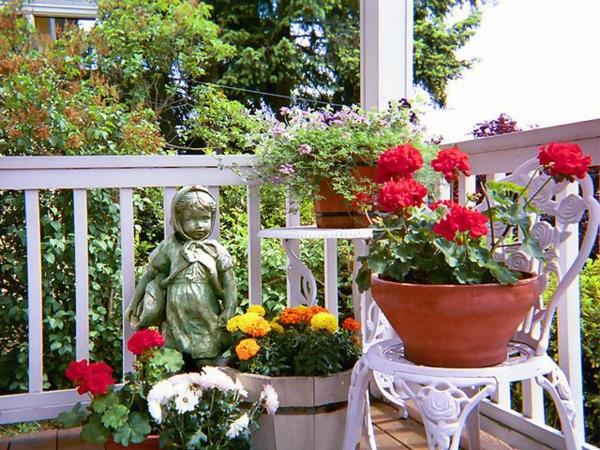 κρεμασμένος κήπος σε μπαλκόνι σχήμα κήπου άγαλμα βεράντας