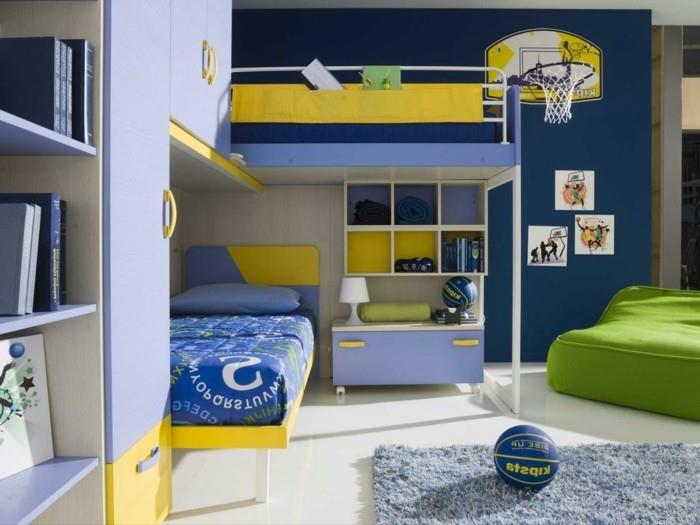 κρεβάτι σοφίτας με ντουλάπι σκούρο μπλε τοίχο λειτουργικά παιδικά έπιπλα