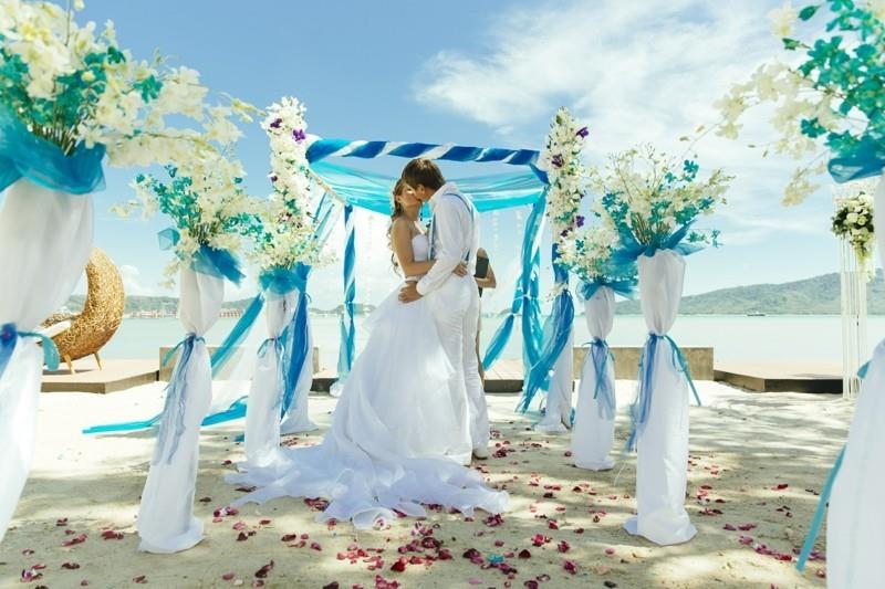 γάμος στην παραλία Ταϊλάνδη εικόνες γάμου ιδέες νυφικό ζευγάρι