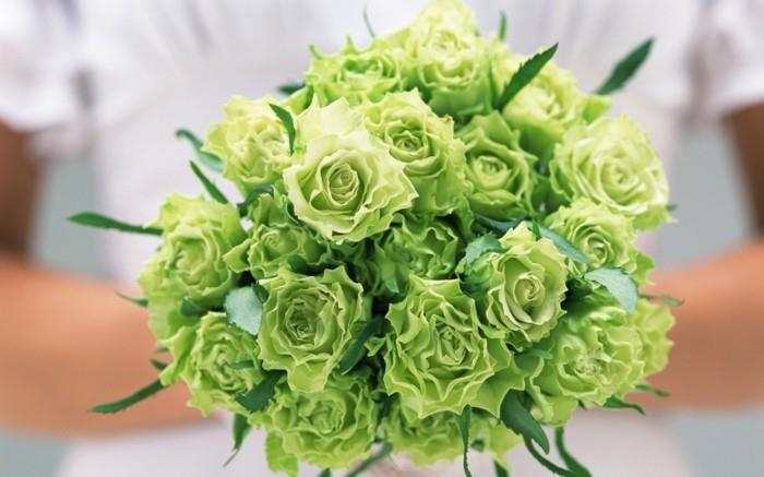 γαμήλια ανθοδέσμη με πράσινα τριαντάφυλλα