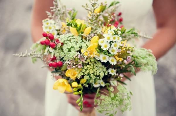 γαμήλια λουλούδια νυφική ​​ανθοδέσμη κίτρινα αγριολούλουδα