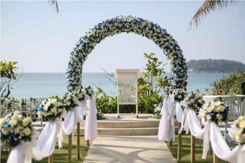 ιδέες διακόσμησης γάμου γαμήλια αψίδα γάμος γιορτάστε γαμήλια διακόσμηση λουλουδιών