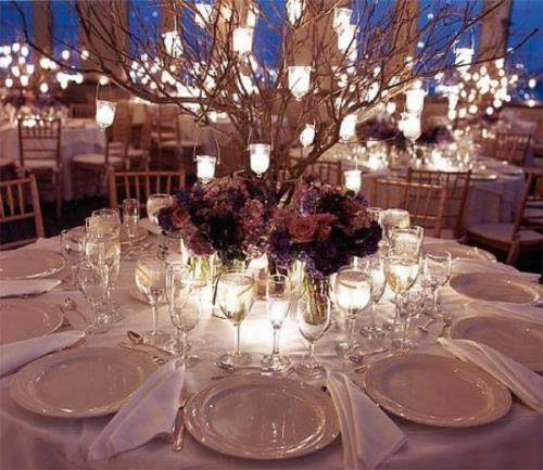 ιδέες διακόσμησης γάμου κλαδιά με λαμπιόνια κεριών