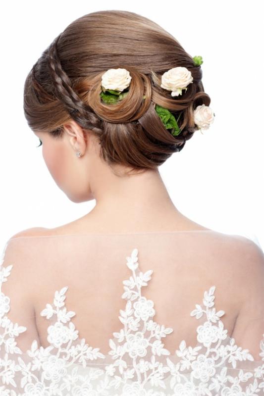 γαμήλια χτενίσματα μακριά μαλλιά νυφικά χτενίσματα με τριαντάφυλλα πλεξούδα μόδας μαλλιών