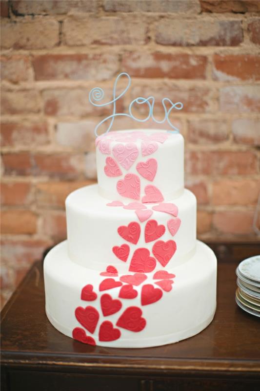 γαμήλια σχεδίαση γαμήλια τούρτα λευκή κόκκινη καρδιά