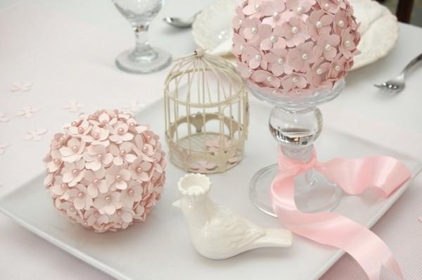 γαμήλιο τραπέζι ροζ λουλούδια shabby chic διακοσμήστε τον εαυτό σας