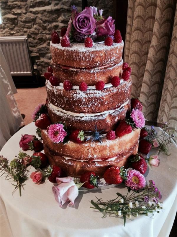γαμήλια τούρτα εικόνες πολυεπίπεδη τούρτα με φράουλες και λουλούδια