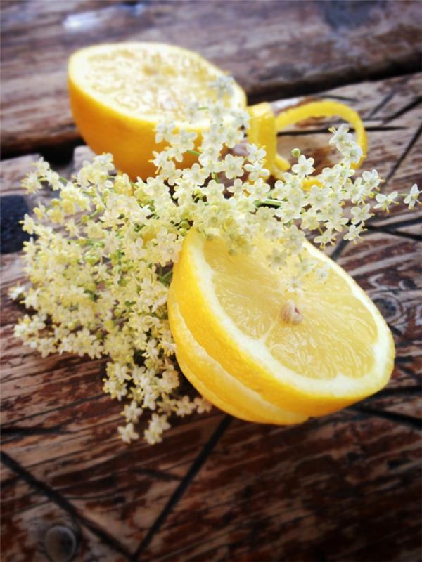 Σιρόπι Elderflower φρεσκοκομμένα βιταμίνες λεμονιού