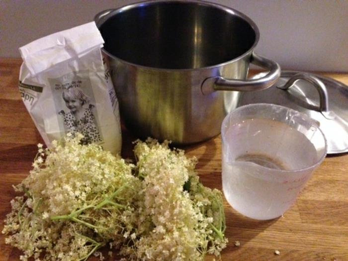 Elderflower Syrup Σπιτικό Υγιεινό Νερό Μαγειρική Κατσαρόλα