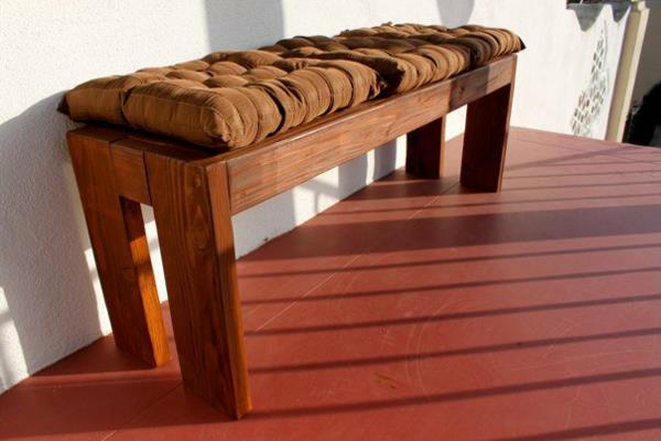Φτιάξτε το δικό σας ξύλινο πάγκο DIY μαξιλάρια κήπου