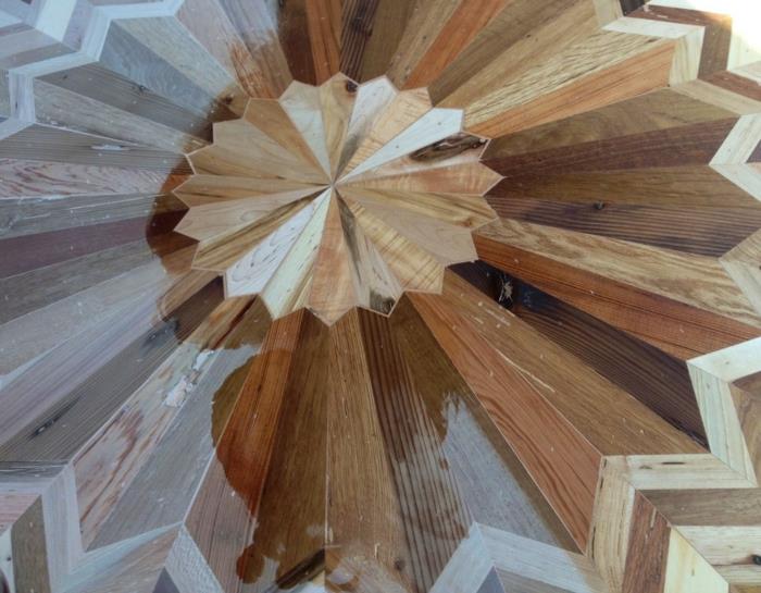ξύλινη τέχνη συλλέγονται ξύλινα πηχάκια ξυλουργός ανάδυση λαβών