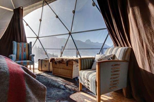 οικολογικό ξενοδοχείο igloo alps επιπλωμένο πανοραμικό παράθυρο