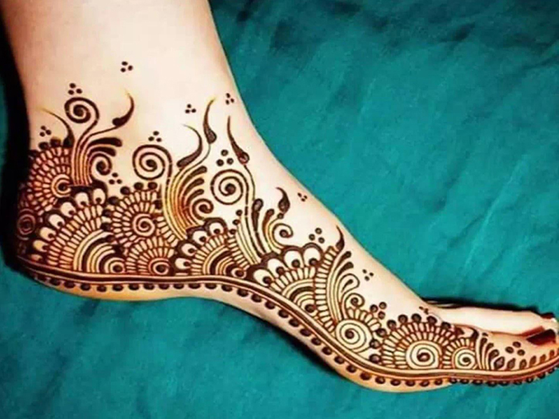 Mehndi Tasarımları İlk 3'ümüz Nasıl Yapılır?