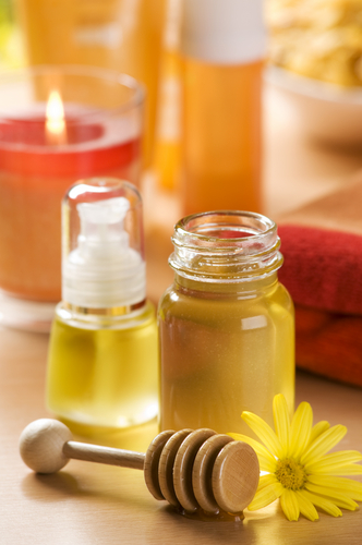 Medus su švelniu šampūnu ir alyvuogių aliejumi