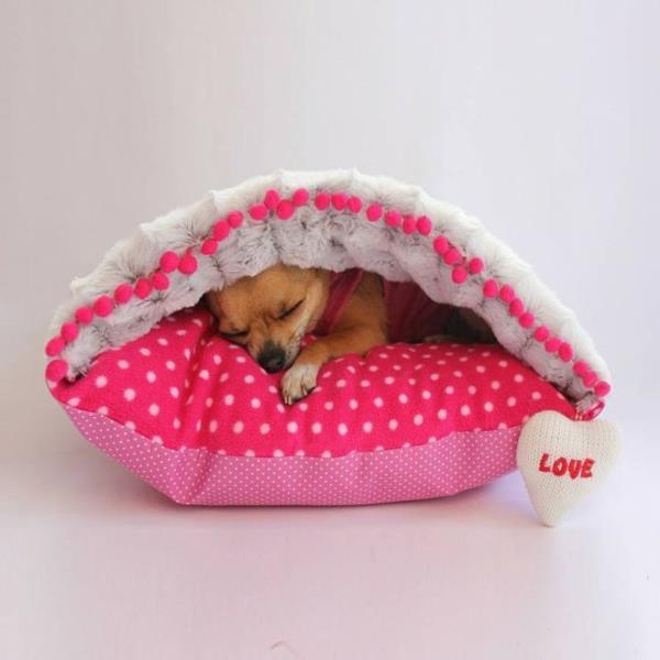 φτιάξτε τις δικές σας ιδέες σχεδιαστών κρεβατιών σκύλου ροζ μαξιλάρι