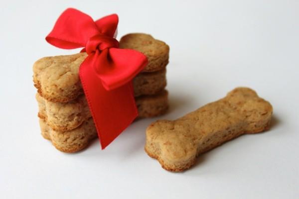 Bήνετε μπισκότα σκύλου μόνοι σας ιδέα δώρων σκύλων