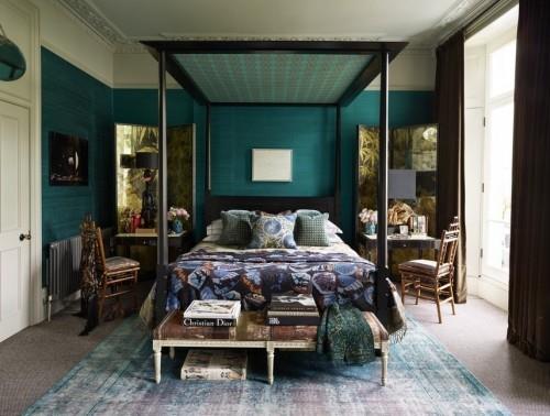 ιδέες κρεβατοκάμαρα εκλεκτικά σκούρα χρώματα vintage χαλί