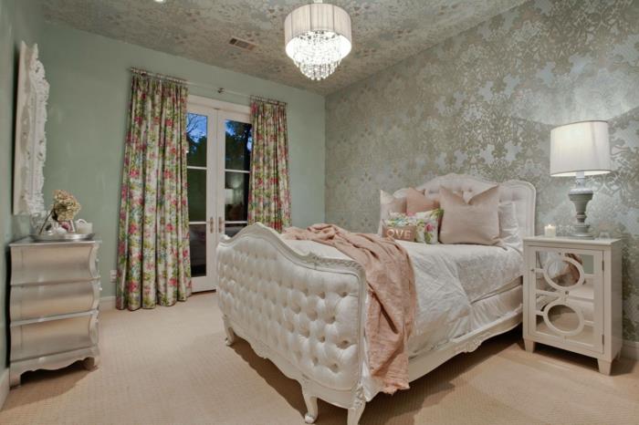 ιδέες υπνοδωμάτιο όμορφη ταπετσαρία οροφής χαλιά μακριές κουρτίνες