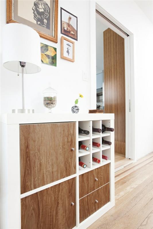 ikea ράφι kallax ιδέες κόκκινο τοίχο γάτα με ξύλο
