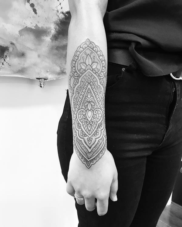 ινδικό τατουάζ γυναίκες τατουάζ