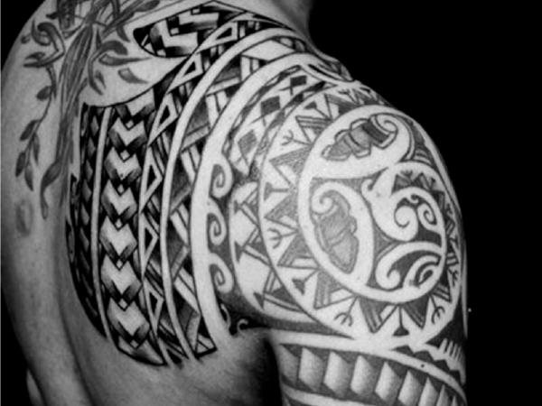 ινδικό τατουάζ - τατουάζ για τους ώμους