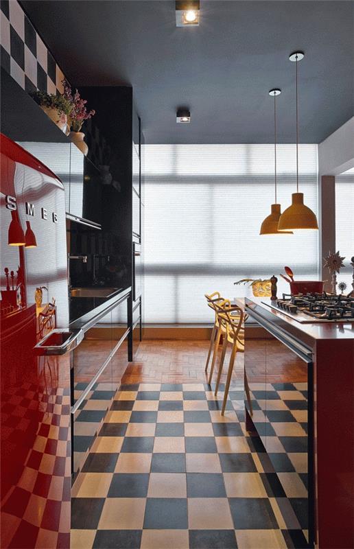 εσωτερικές ιδέες διακόσμησης σχεδιασμός κουζίνας κόκκινο έπιπλο δάπεδο σκακιέρας