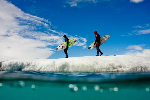 σκηνοθετημένη φωτογραφία από τον πάγο της θάλασσας Chris Burkard