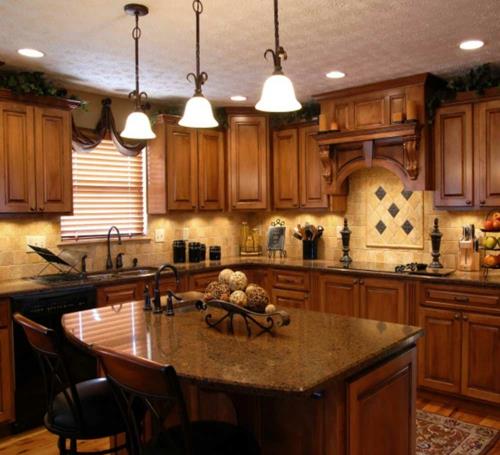 ενσωματωμένος φωτισμός στο σπίτι κουζίνα ρουστίκ ξύλο