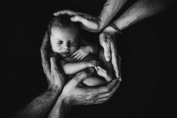isaac quesada baby sleep unsplash