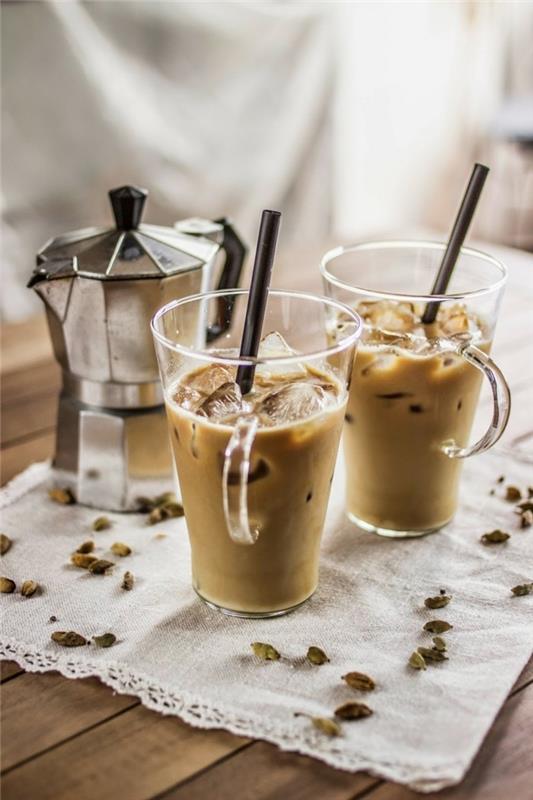 είναι καφέ υγιεινό εσπρέσο ιταλικό coffeepot παγωμένο καφέ κάρδαμο