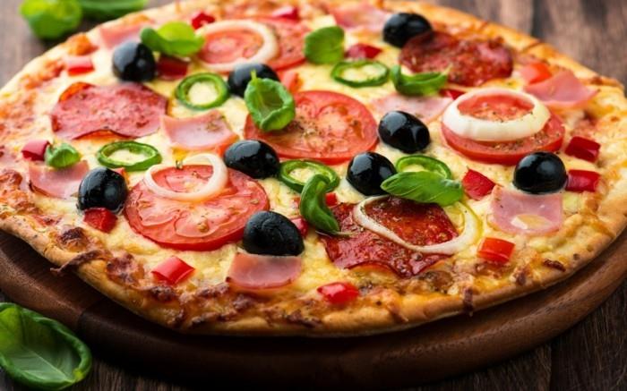 νόστιμα υλικά ιταλικής πίτσας