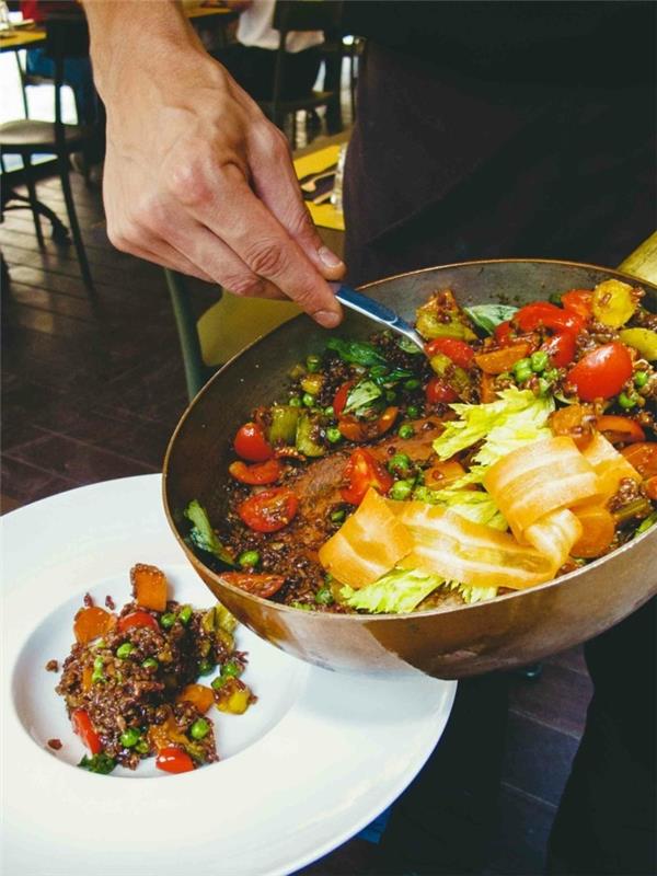 ταξίδι στην ιταλική vegan κουζίνα μεσογειακή υγιεινή τροφή osteria
