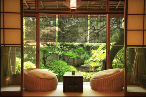 Ιαπωνικές ιδέες διακόσμησης διαμέρισμα zen στυλ ηλιόλουστη βεράντα