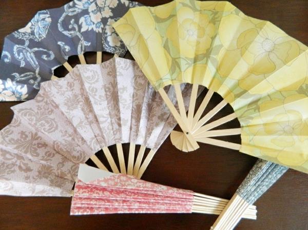 φτιάξτε τους Ιάπωνες θαυμαστές από χαρτί περιτυλίγματος