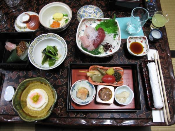Ιαπωνικό φαγητό σούσι τρώει υγιεινή φροντίδα δέρματος όμορφες συμβουλές δέρματος από την Ιαπωνία