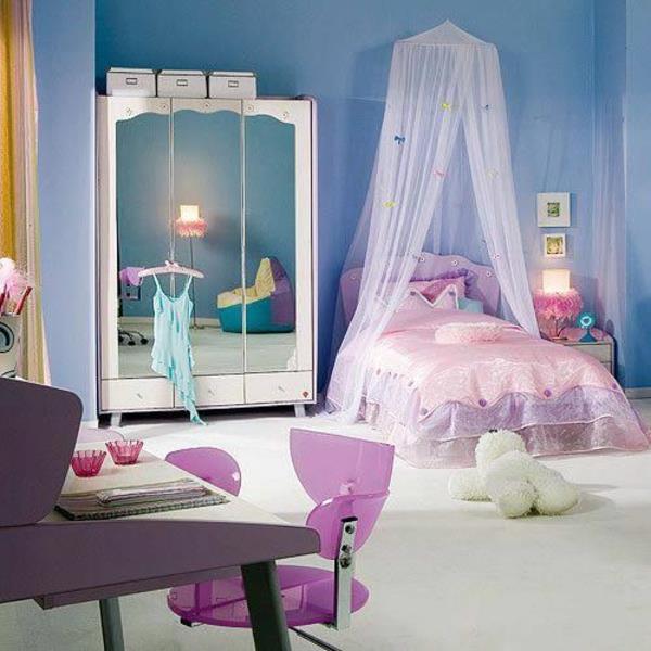 νεανικό δωμάτιο επιπλωμένο μοβ κρεβάτι με θόλο ντουλάπι καθρέφτη ροζ