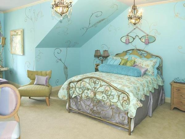 νεανικό δωμάτιο με κεκλιμένες οροφές κορίτσι πράσινα χρώματα κρεβάτι
