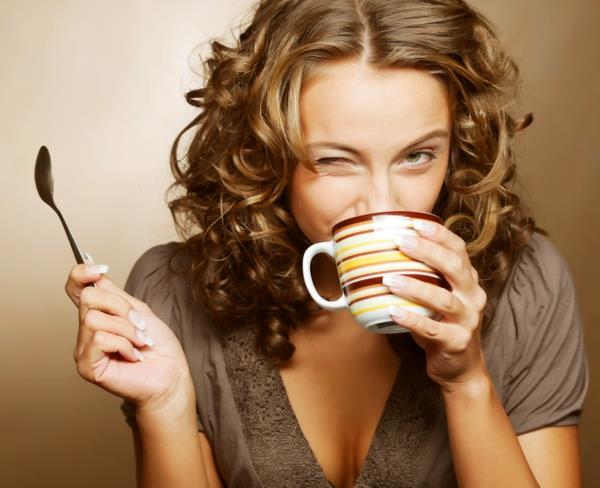 πιείτε καφέ ή τσάι υγιεινή τελετουργία