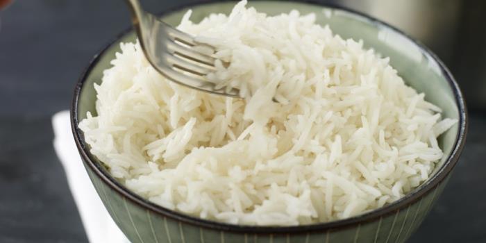 μειώστε τις θερμίδες ρύζι προσθέστε λάδι καρύδας προετοιμάστε το φαγητό