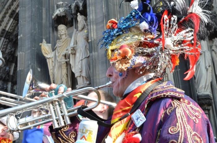καρναβάλι 2017 κολόνια kölle φάντασμα πομπή αυξήθηκε Δευτέρα παρέλαση dom