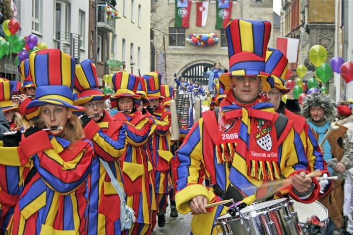 αποκριάτικες στολές αποκριάτικες στολές λογότυπο κολόνια κλόουν ανόητοι κοστούμια καρναβαλική παρέλαση