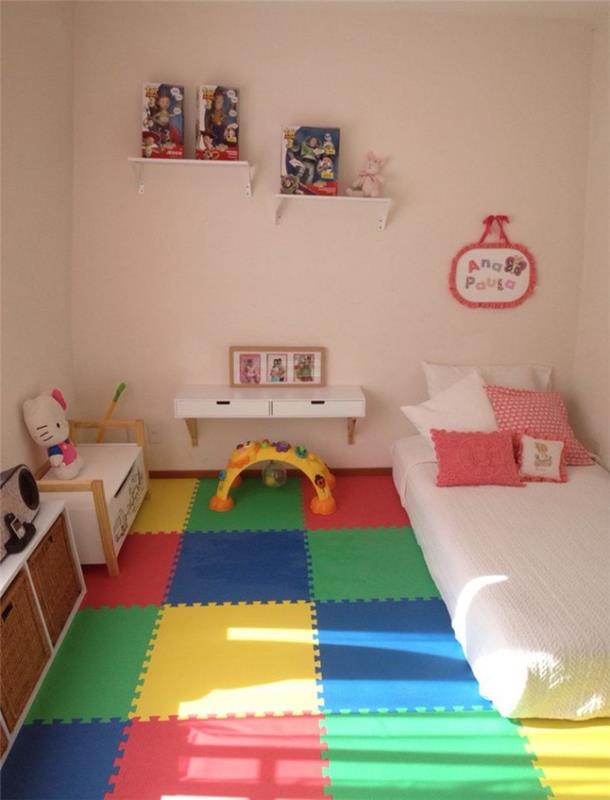 καρό κρεβάτι montessori με χαλί