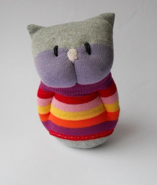 πολύχρωμα ζώα κάλτσας γάτας