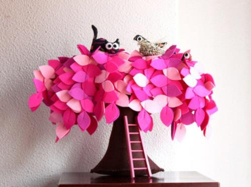δέντρο διακόσμησης γάτας από τσόχα σε ροζ και ροζ χρώμα