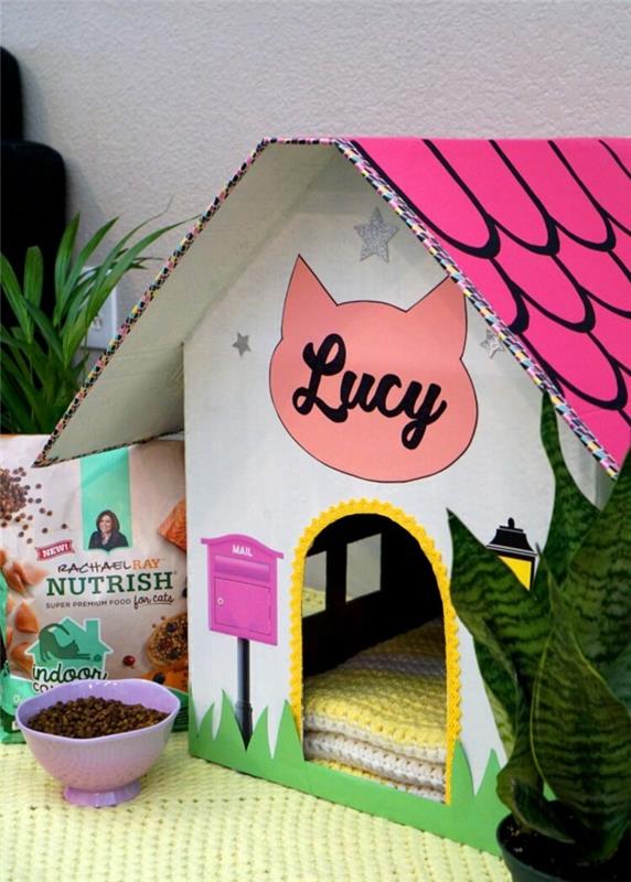 φτιάξτε το δικό σας σπίτι για γάτες από έπιπλα από χαρτόνι ροζ από χαρτόνι για γάτες