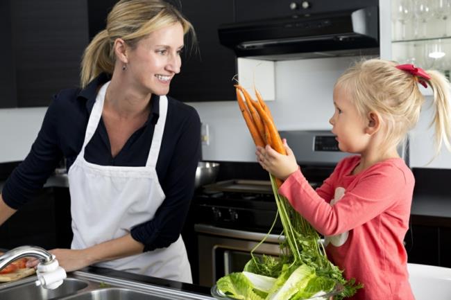 Κάντε την κουζίνα φιλική προς τα παιδιά