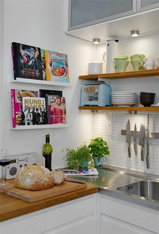 ράφια τοίχου κουζίνας ψηφιδωτά πλακάκια πλάτης κουζίνας